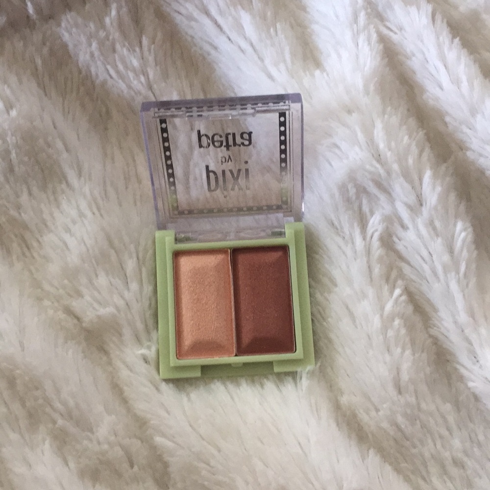 Pixi by Petra eyeshadow duo
